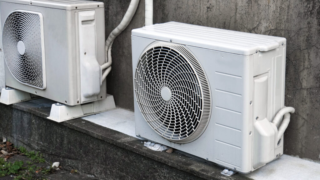 エアコンの室外機が動かないときの原因と直し方修理が必要なケースも解説 - 東京スター便利屋