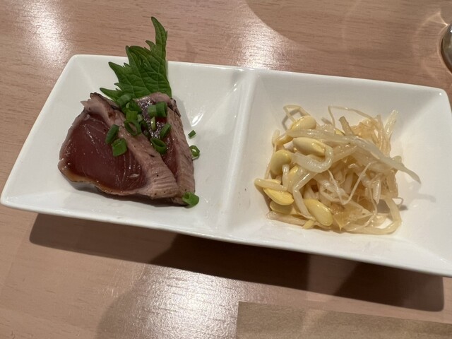 東京都台東区 三ノ輪の居酒屋「グイッと！」は牛たたきが絶品で味よし量よし、他料理もハズレ無しの名店！ デヤブロウ- エキスパート -Yahoo!ニュース