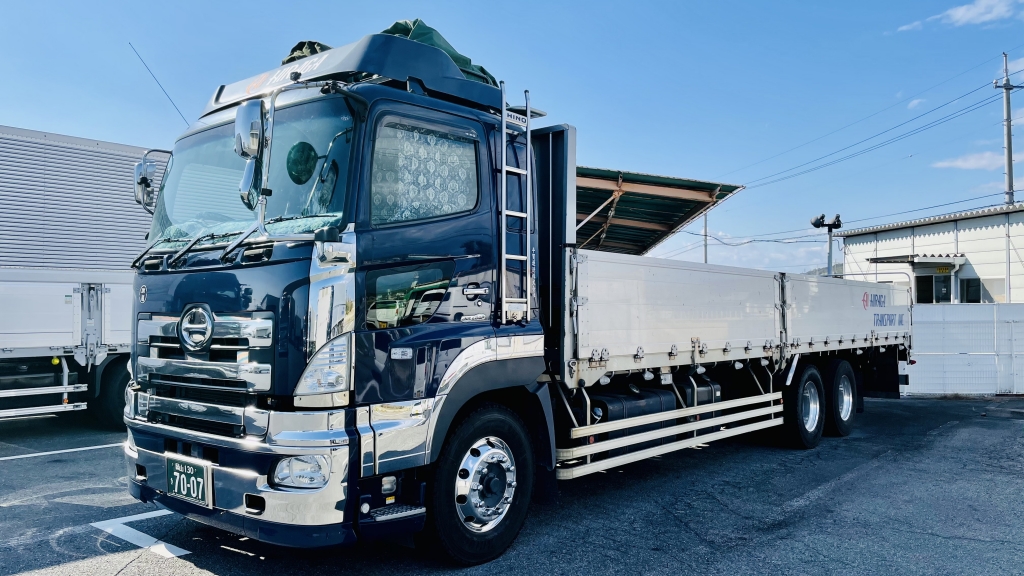 ８トン平ボディー車 - 有限会社 森田加工