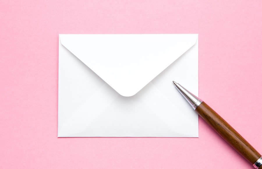 例文付き 保育士の退職メッセージはどうすればいい？書き方のポイントを解説