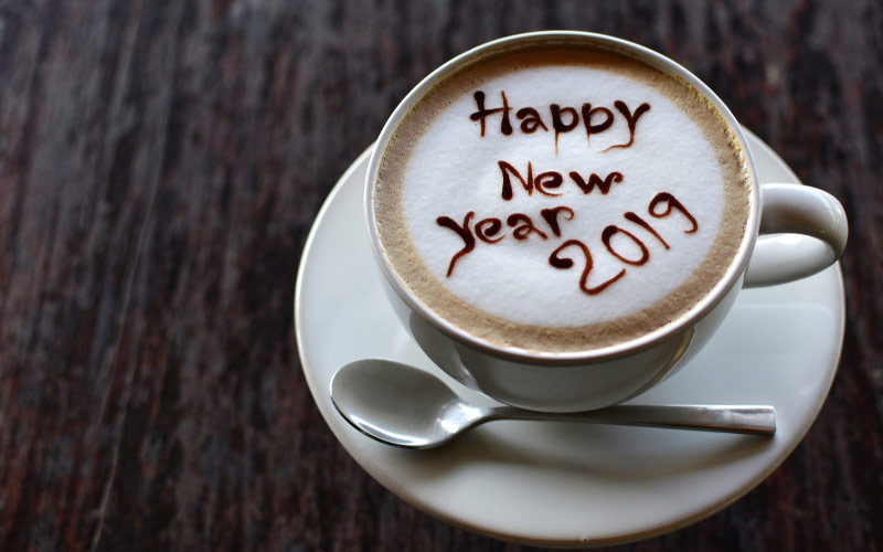 よいお年を」の敬語は「よいお年をお迎えください」でOK？目上の人や会社の上司、先生から言われたらどう返事すれば丁寧になる？英語 で言うと？新年になってからも使える？原田英語.com