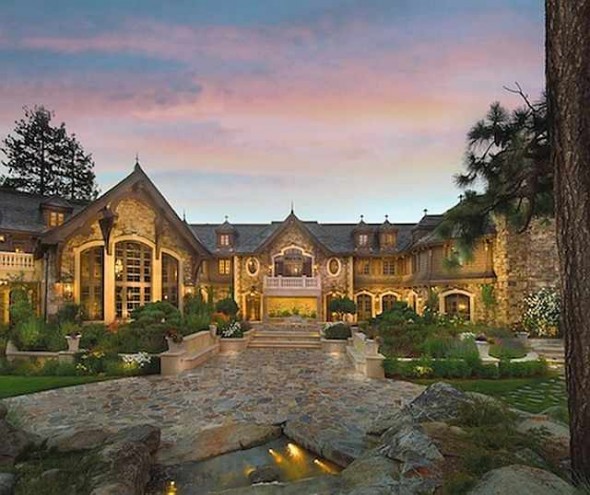 6億円の豪邸に1万円で泊まれる！ 話題のAirbnbで知りたい6つのポイントプロがこっそり教える賢い海外旅行術