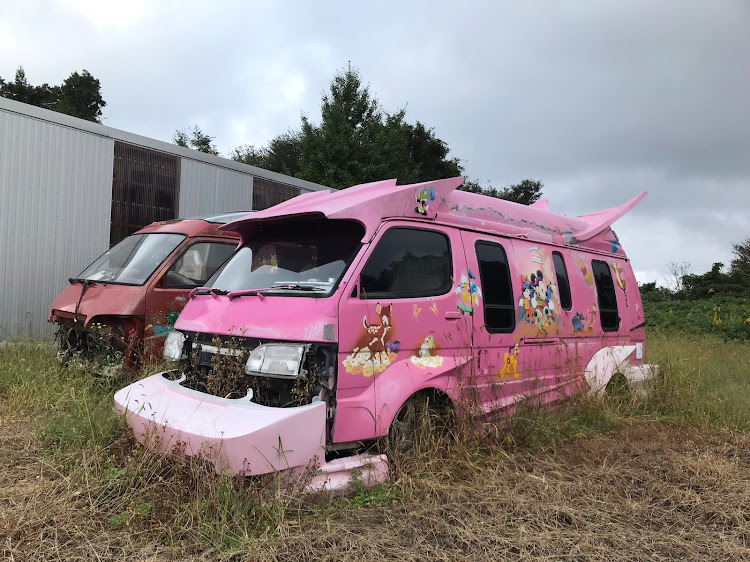 まるでガンダム？ ド派手「ハイエース」が減少!? バニングカーが減少した理由Infoseekニュース