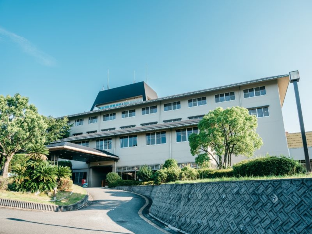 河内長野市】三日市町駅前に今も残る河内長野最後の銭湯「南海湯」跡。ぐるっと回ると煙突も健在！（奥河内から情報発信） - エキスパート -