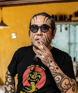 アルジャーノンに花束を天使とひまわりフルスリーブタトゥーLOYAL TATTOO 横浜LOYAL TATTOOロイヤルタトゥー タトゥースタジオ 神奈川 横浜 東京 渋谷 タトゥーアーティスト刺青師伊彫