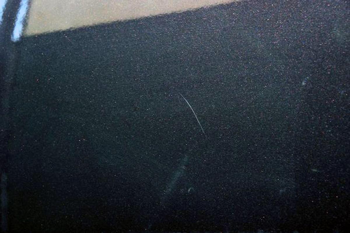 車に白い線傷がつく原因とは？その解決策と修理代相場を徹底解説！格安板金塗装 池内自動車