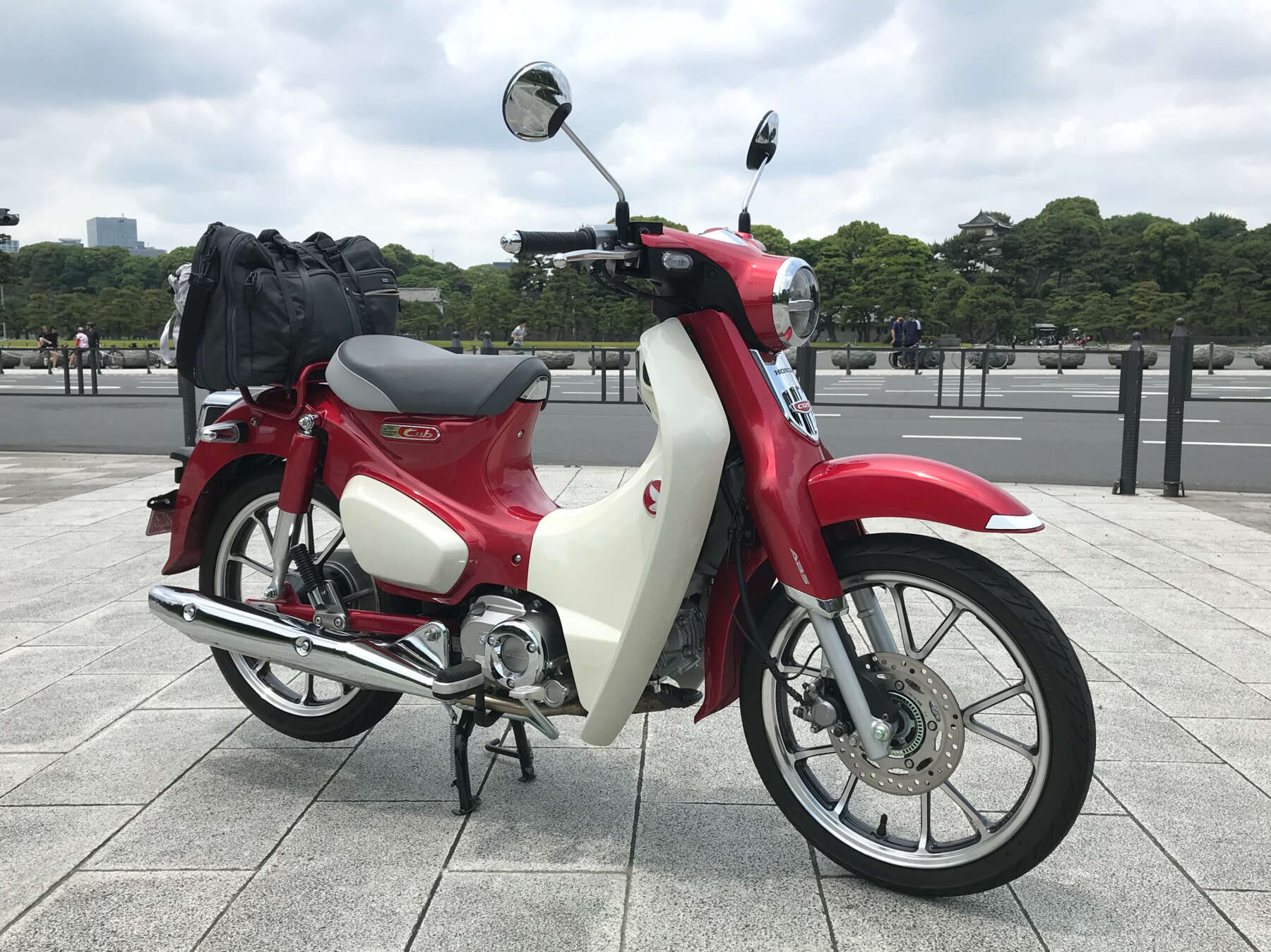 王道 今の時代は『スーパーカブ 110』こそがシリーズのスタンダードにしてオールマイティー！原付二種「カブ」シリーズ比較講座① Super Cub110