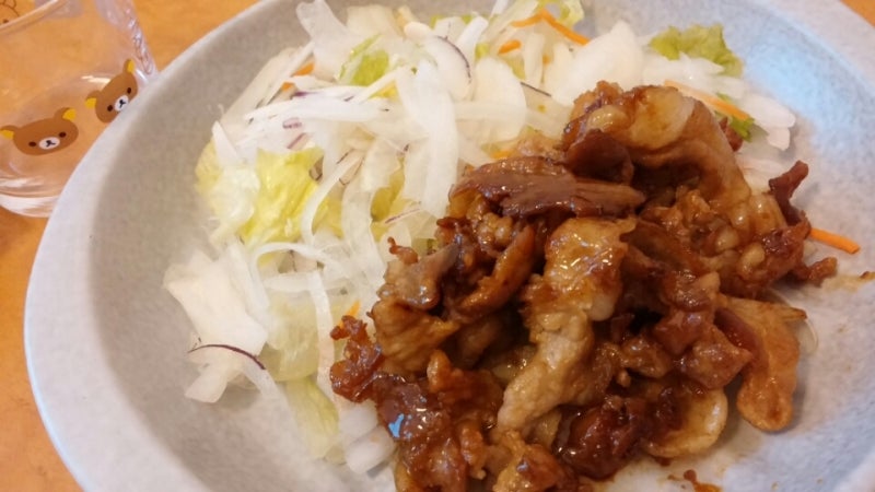 レオパレスキッチンの家電と食器収納のアイデア