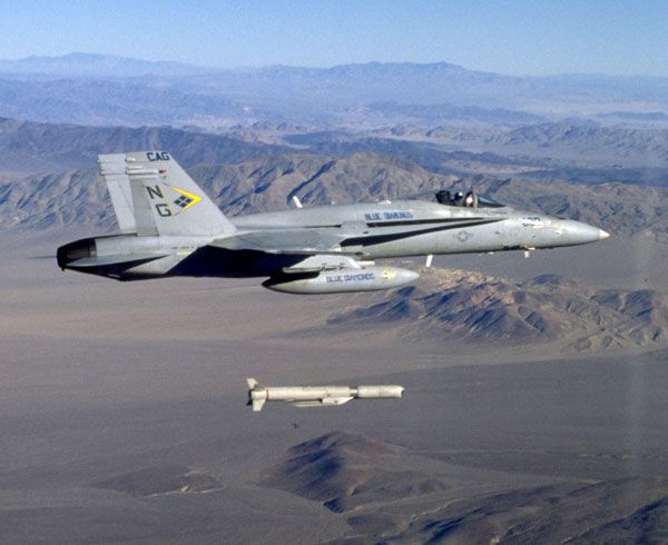 韓米が地対地ミサイル８発を発射 北朝鮮の弾道弾８発に対抗聯合ニュース