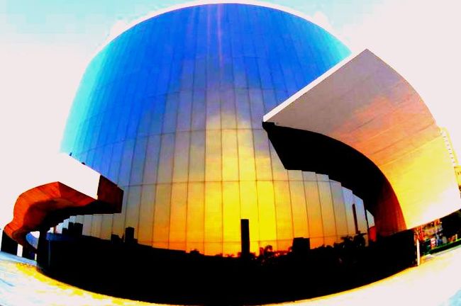 ブラジルの近代建築の父「オスカー・ニーマイヤー展」が開催東京都現代美術館 - Web Magazine OPENERS ウェブマガジン オウプナーズ