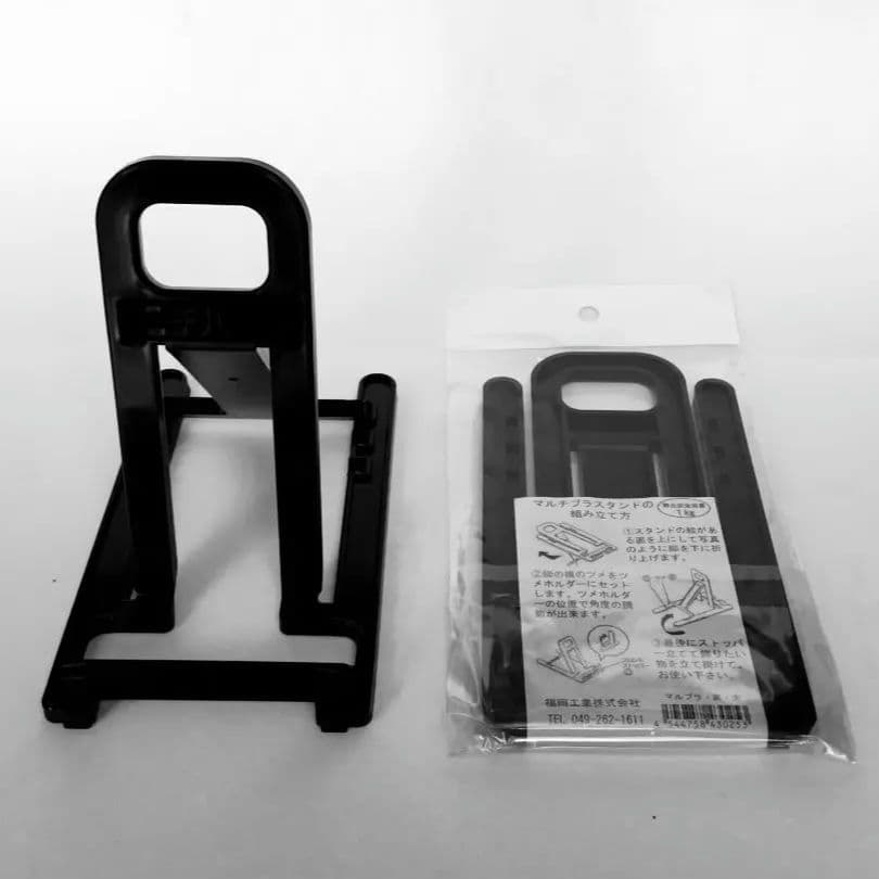 ササガワ 組立式木製傾斜飾り棚 什器 即売会 創作イベント オリジナルワークス ディスプレイ用品 陳列 組立式ポスタースタンド付き3段傾斜棚＜ブラック＞ 同人誌 陳列棚 ディスプレイ 展示 2台入品番:44-8898店舗装飾品のササガワ公式オンラインショップ賞状