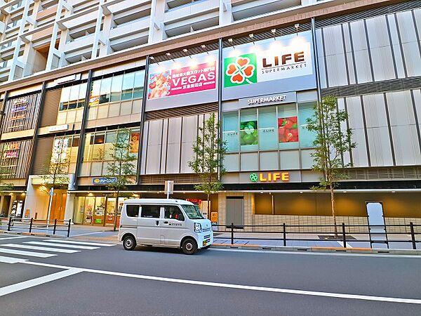 ファミリーマート蒲田駅前店 - Updated