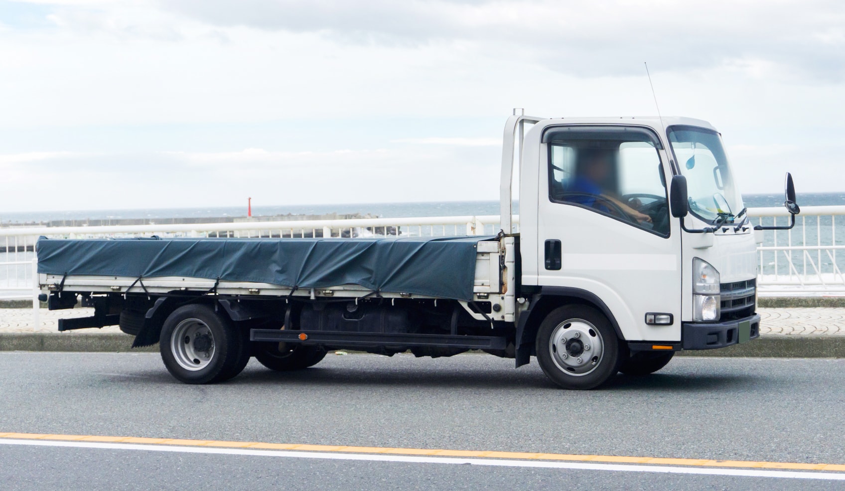 平ボディートラック用語集特徴・形状・種類・メリットトラック流通センタ