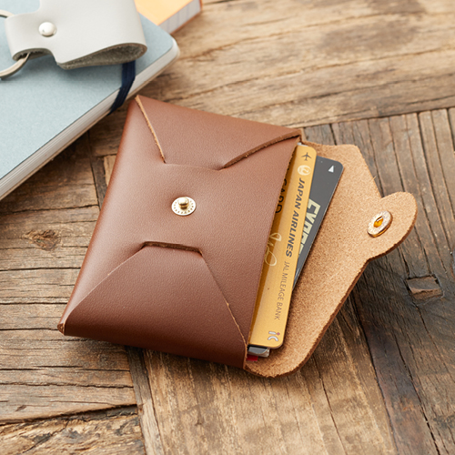 レディース名刺入れ14選きちんと感があるのにスタイリッシュな人気ブランドまとめOggi.jp