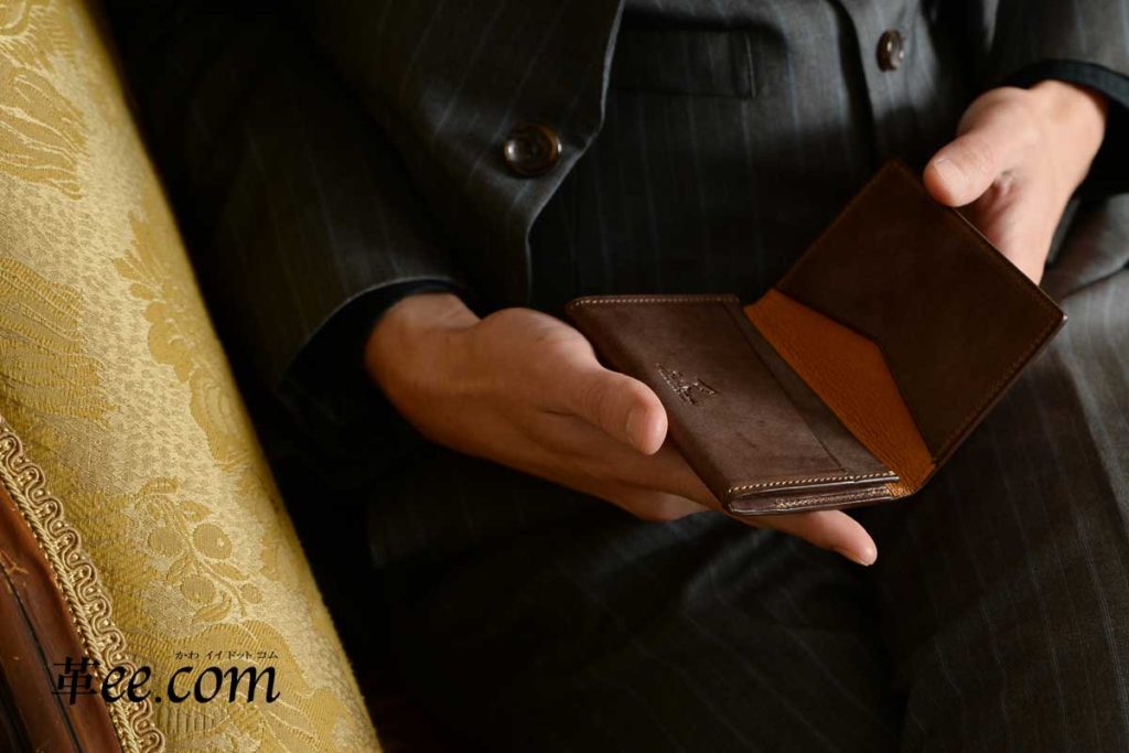 楽天市場 名刺入れ レディース ブランド 本革 おしゃれ くすみカラー 大容量 50枚 革 レザー 軽い 軽量 女性 20代 シンプル カード収納シュリンクレザー かわいい 30代 40代 診察券 かっこいい 大学生 社会人 就活 正規品 MERCOLEDi : Shop VIS