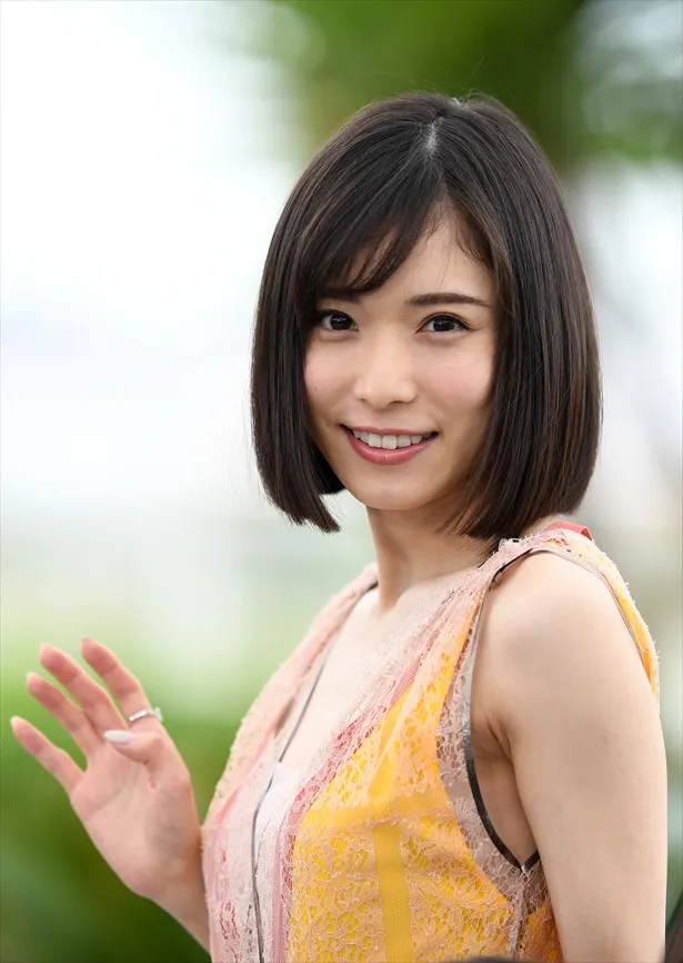 Amazon.co.jp: 松岡茉優セクシーな写真イメージのタペストリー タペストリー 部屋飾り