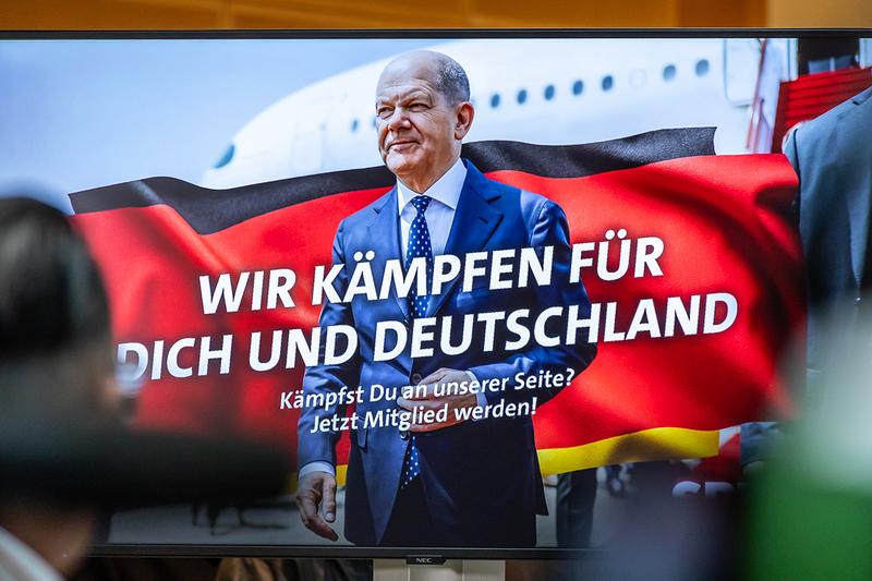 ドイツ連立政権崩壊、首相が財務相解任 3月総選挙かロイタ