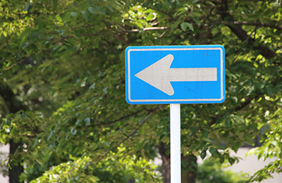 見た目が似ていても意味は別物！ 誤解が命取りになる標識の落とし穴とはMotor-Fan モーターファン自動車関連記事を中心に配信するメディアプラットフォーム