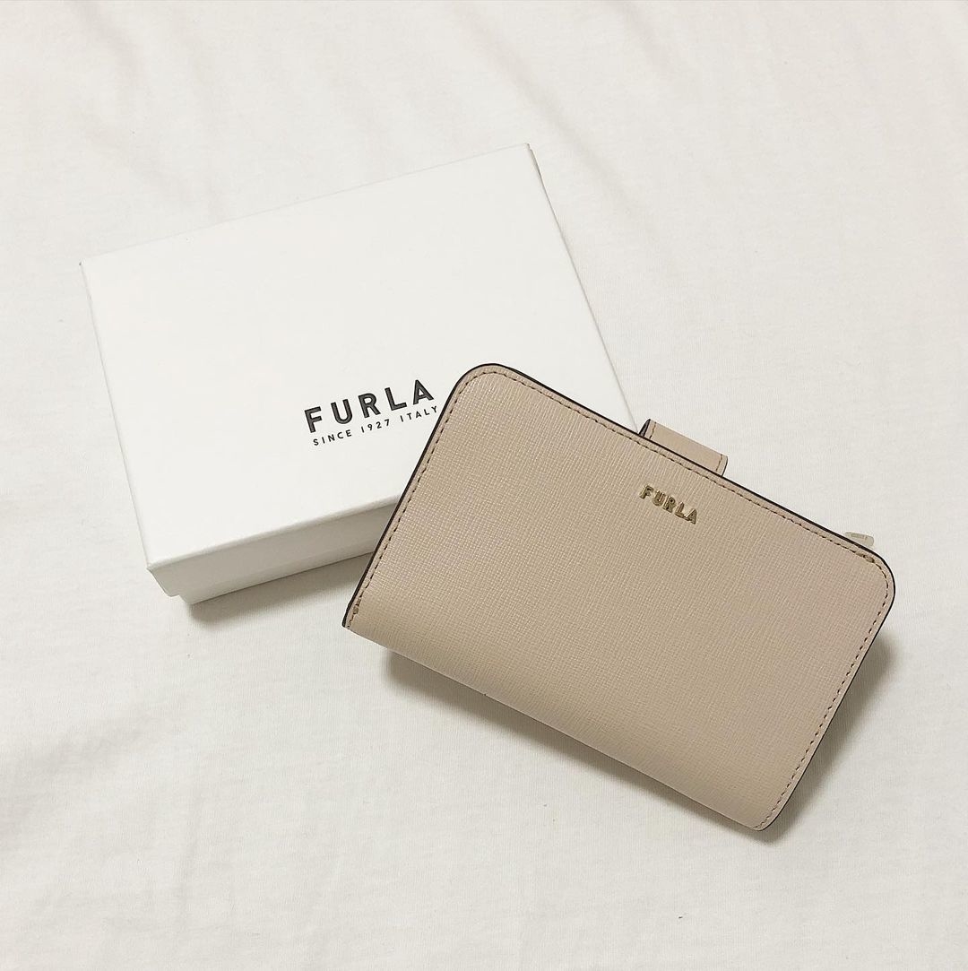 女子高生に人気のおすすめ財布24選プチプラや高すぎないカジュアルブランドもランク王