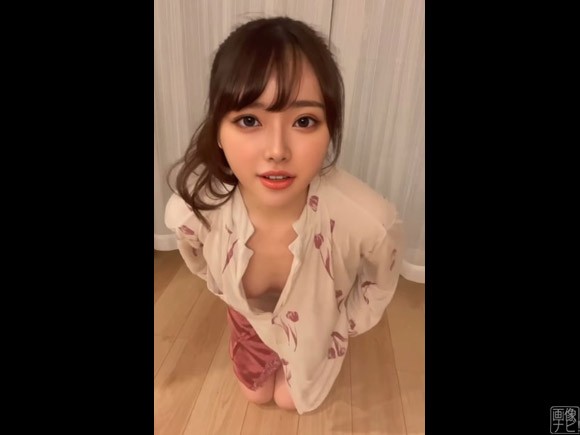 れいな-chan】現役OLのYouTuber「れいな」の陥没乳首丸出し搾乳動画がどエロすぎて話題！コメントには変態じじぃ達が群がる！顔はAIを使ったディープフェイク？  |