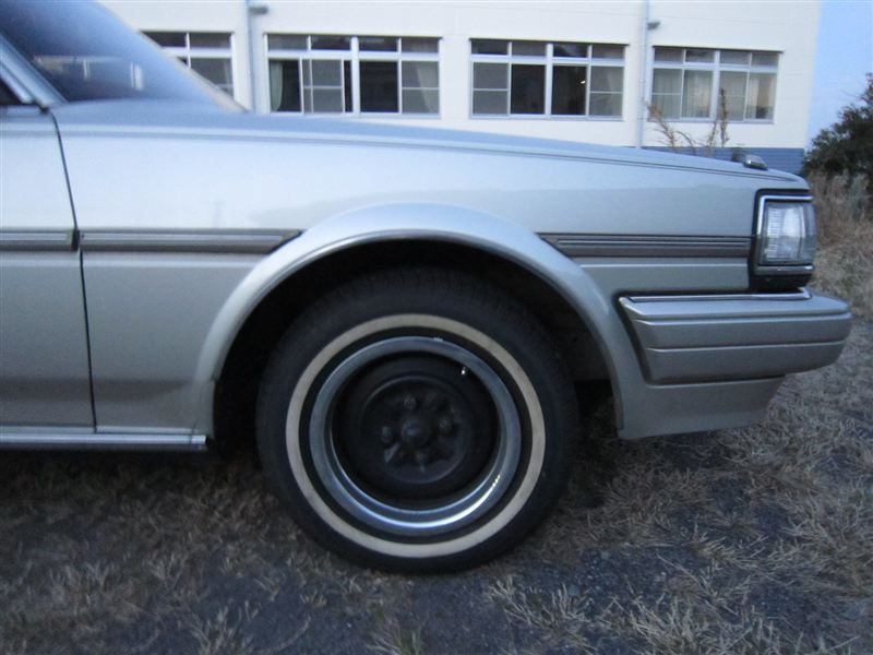 楽天市場 全20色 リボン マーク カッティングステッカー シンプル おしゃれ かわいい キュート シール 車 ヘルメット アウトドア 傷隠しキズかくし りぼん スマホ ケース スノーボード 事務用品 ワンポイント mark-02 : ステッカー＆看板のマエワークス