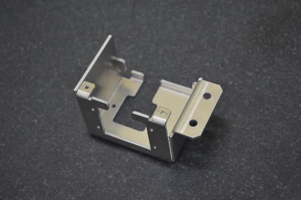 精密板金ブラケット SUS430株式会社 協和工業