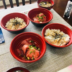 寿司屋が始めた海の丼｜海鮮丼フランチャイズの【丼丸】公式サイト