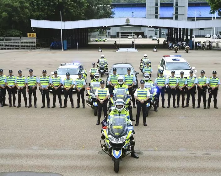 警察護送組大陣仗演習- 東方日報