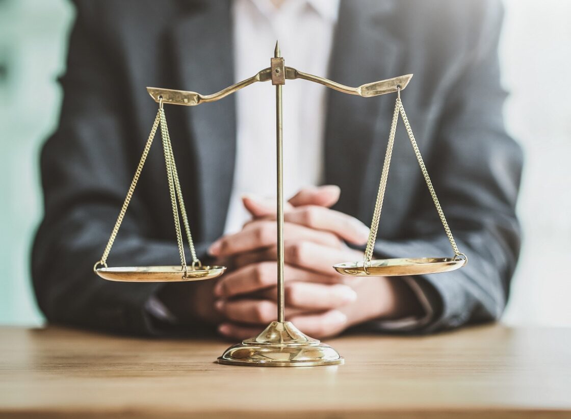 弁護士の料金を決める「経済的利益の額」とは？ - 長崎国際法律事務所企業法務に強い弁護士に相談できる長崎市の法律事務所