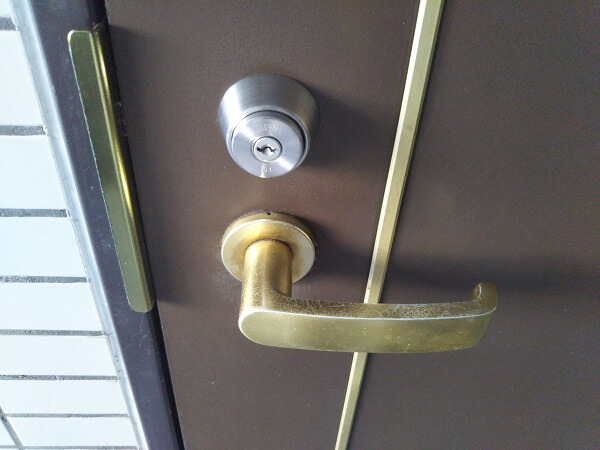鍵交換DIYにチャレンジ！構造を知れば誰でも簡単に出来る！ドイト株式会社 -不動産賃貸経営博士