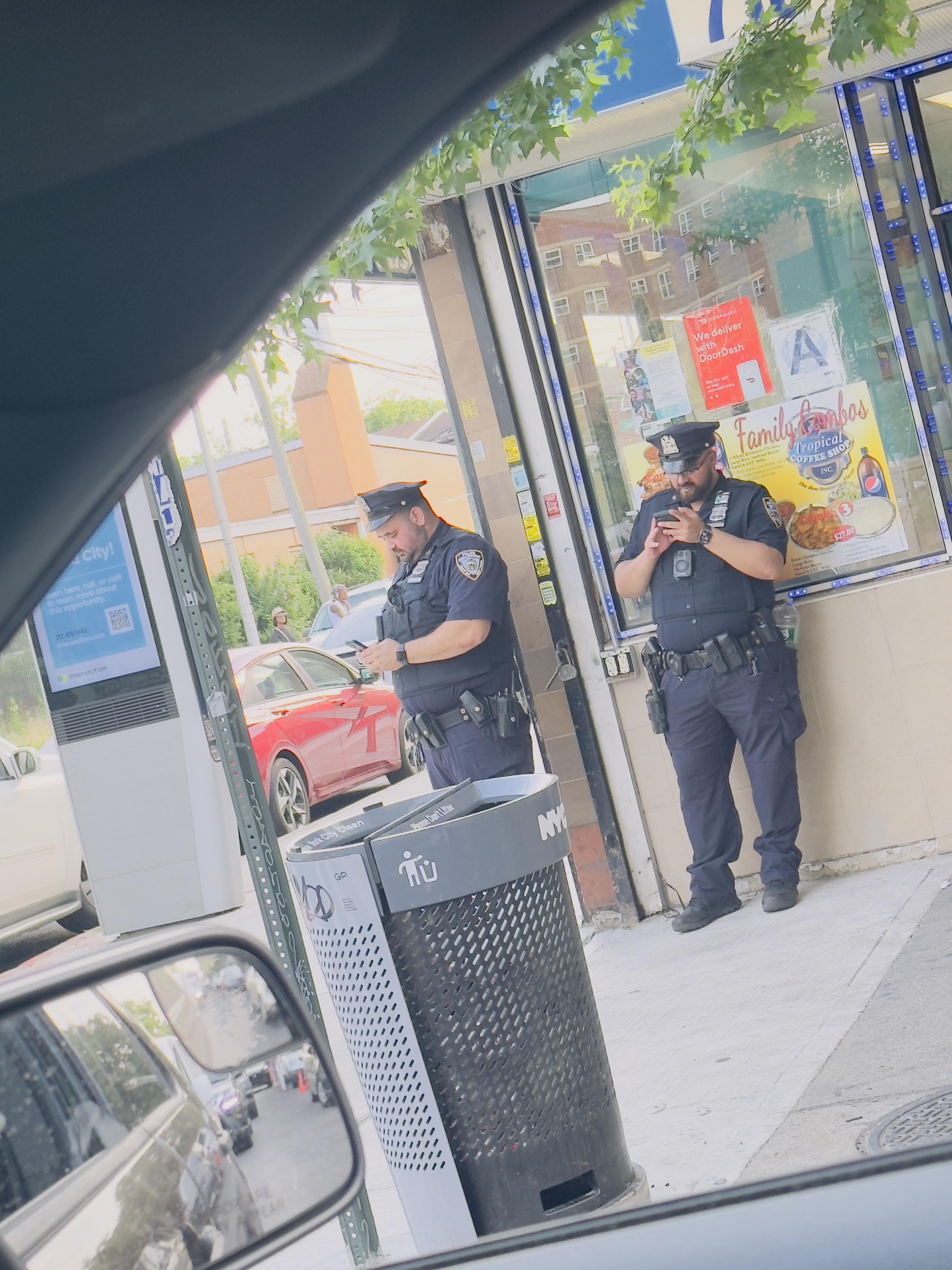 英単語「police」の語源や由来日本にいながら英語・英会話力爆上げ