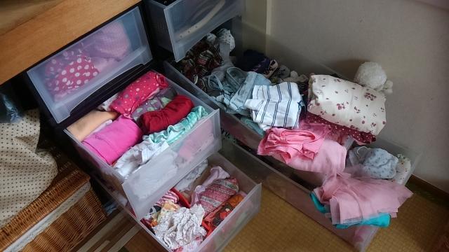 毛束をしまい込むだけの超簡単まとめ髪やり込んだ風に