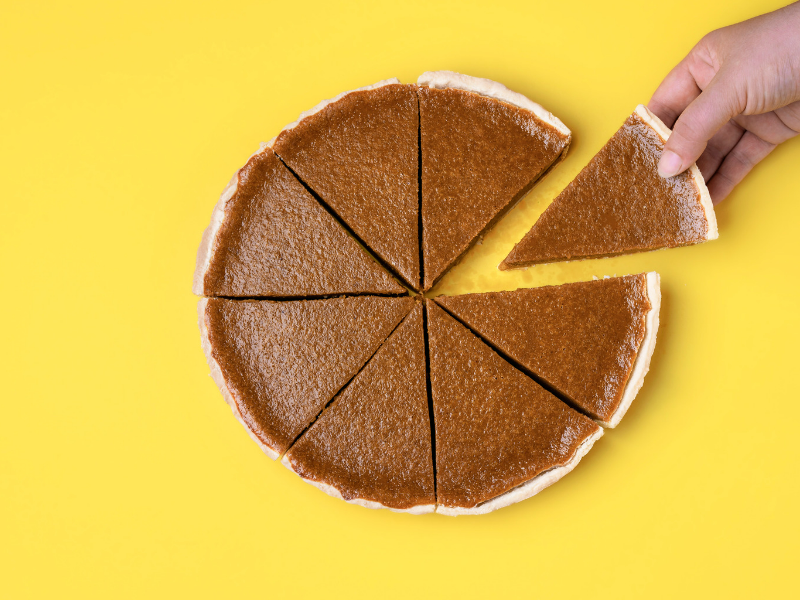 比例は～？＼みらい！, 1分でサクッと分かるチームみらい！, 🤔チームみらいはどんな政党？,党首は安野たかひろ・平均年齢35歳の最も新しい政党！, 政治の問題をテクノロジーで解決します！, 🤔どういうことが解決できるの？,子育て・教育・福祉などの行政サービスの通知がスマホに届く 申請不要 ！, 確定申告も自動化します！, 🤔それだけなの？,1円単位で政治資金の見える化ができます！,