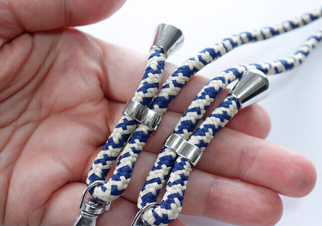 ＩＤケース ストラップ付、両面タイプ- 100均 通販 ダイソーネットストア 公式