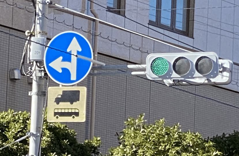 こんなにも種類がある！ 奥深い「信号機の世界」と、信号から見える地域性の話KINTO