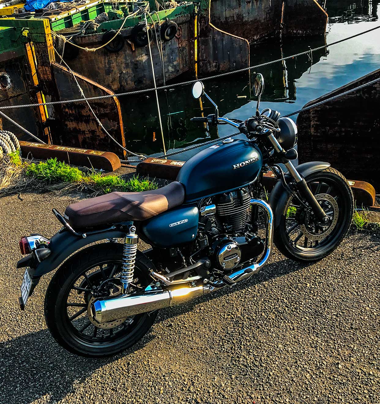 ホンダの元祖ネオクラシック路線、CB・CBX系デザインを受け継いだジェイド JADE- Webikeプラス