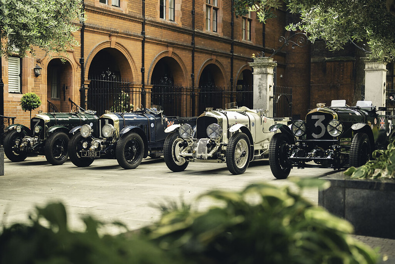 エリザベス女王と25年!! 輝きを失わない先代公用車 ロールスロイスファントムVIが遺す英国の誇り - 自動車情報誌「ベストカー」