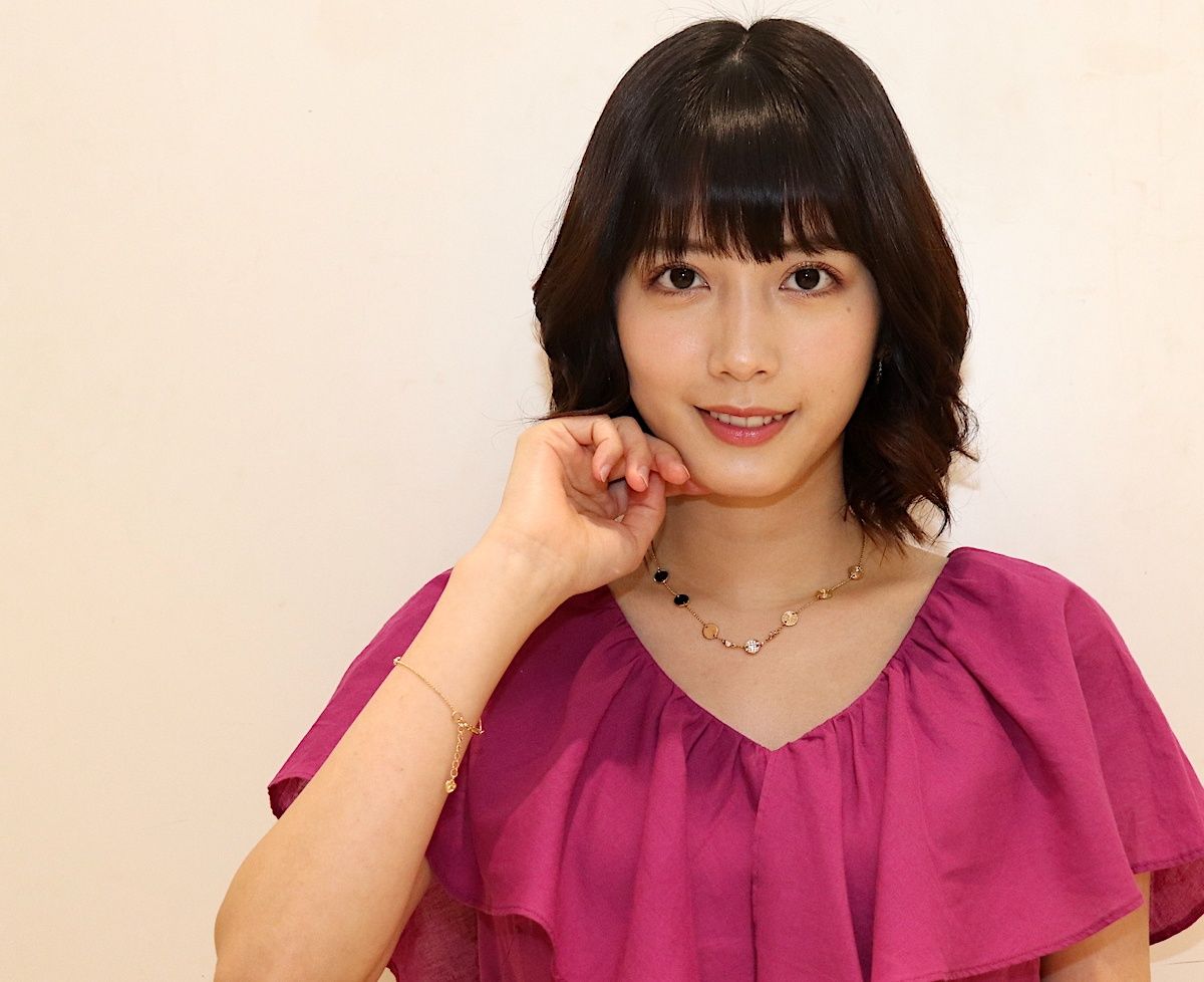 仮面ライダーガッチャード』で人気の女優・坂巻有紗が語るグラビアへの想い「グラビアで水着になったし、もうなんでも表現できます！って感じ」 - エンタメ  -