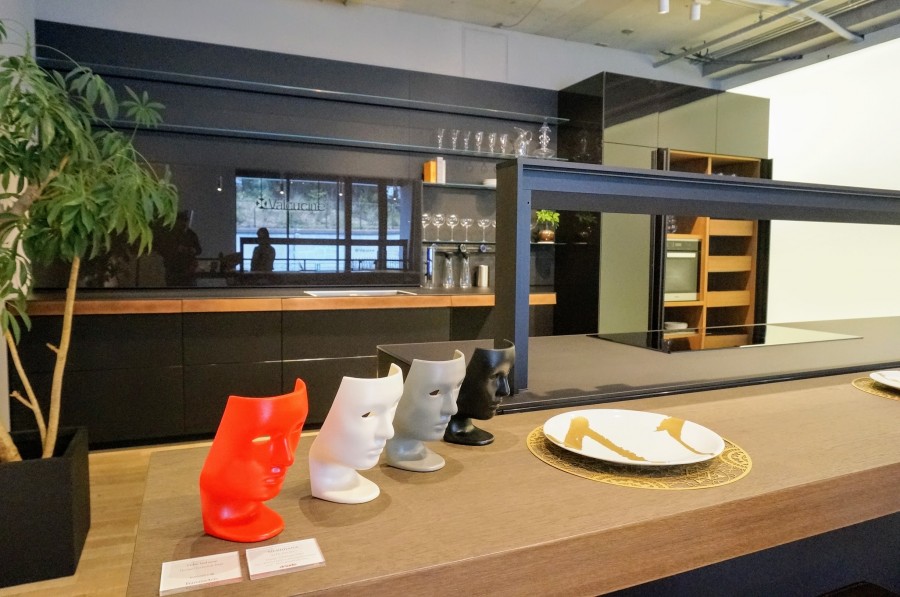 クリナップ、幸福感じる伊製キッチン上陸 :: リフォーム産業新聞