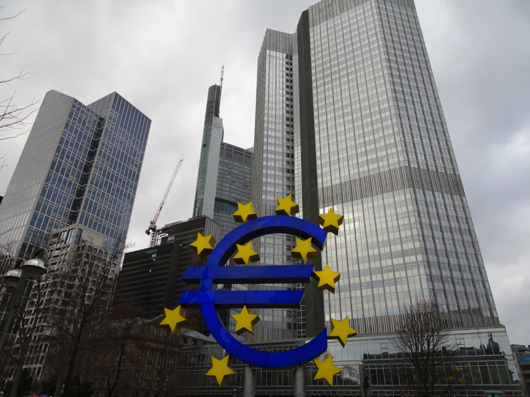 アメリカで廃止されつつある入国スタンプ情報をモバイルアプリで確認 - ケータイ Watch