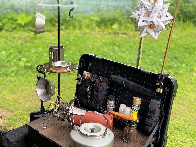 アルミコンテナ でキャンプギアのおしゃれ収納に挑戦！ 有孔ボード＆テーブルDIYカスタマイズ＆注目ブランドもご紹介 Possibility.Laboポジラボ＊北海道キャンプブログ