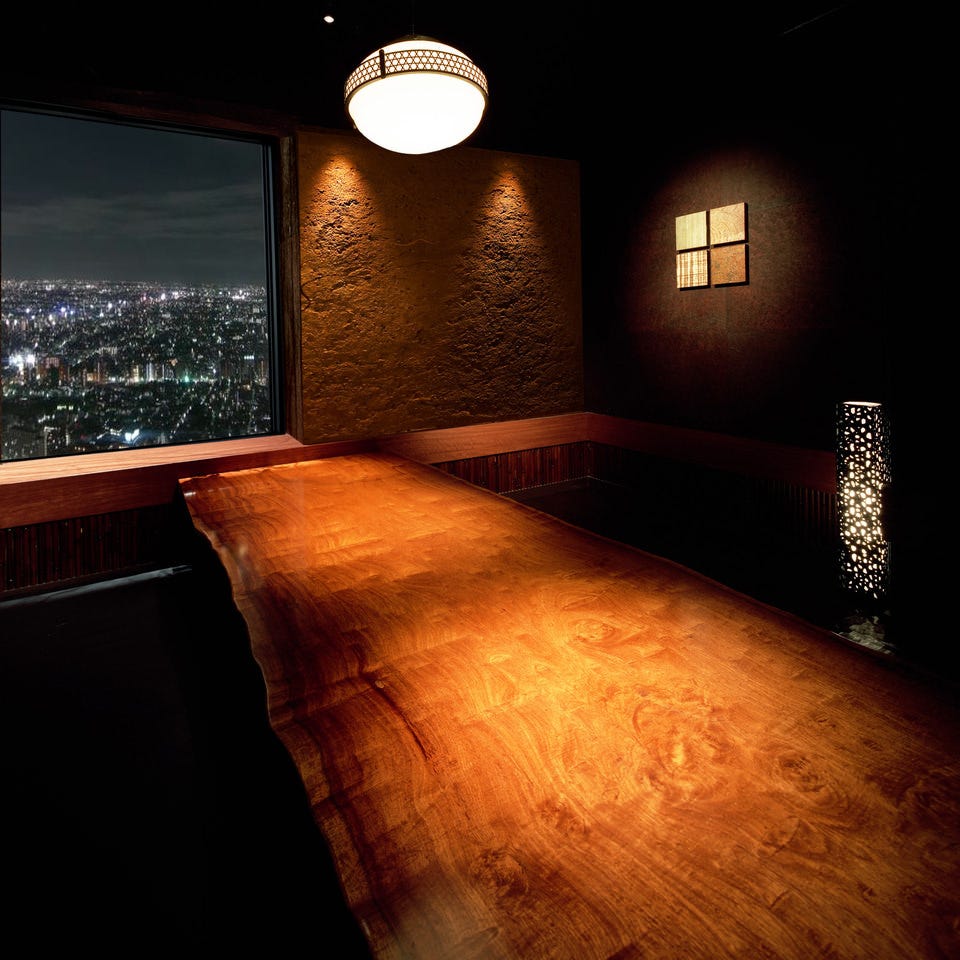 新宿三井ビル LB階