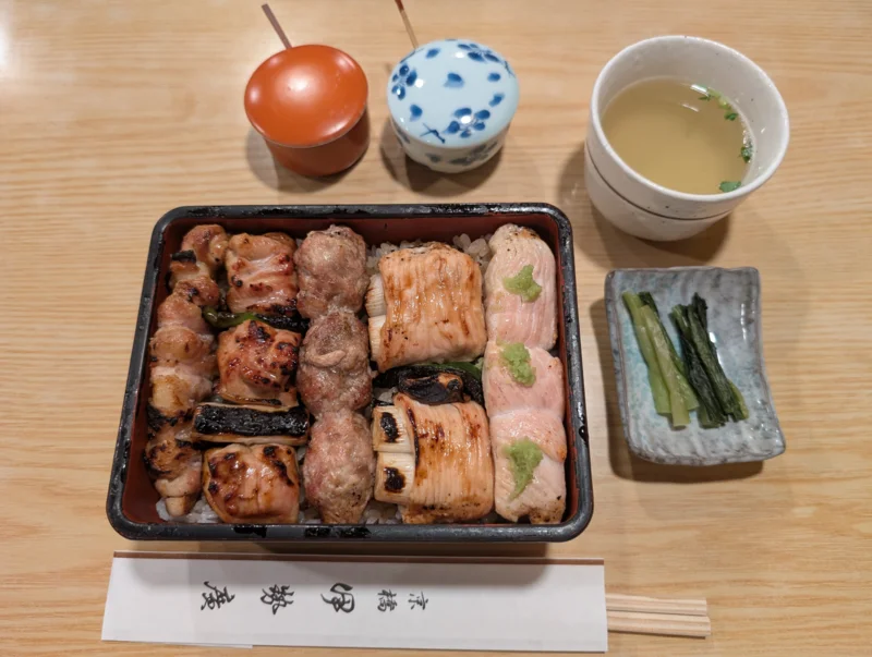 伊勢廣 ホテルニューオータニ店 永田町 焼鳥・串焼きヒトサラ