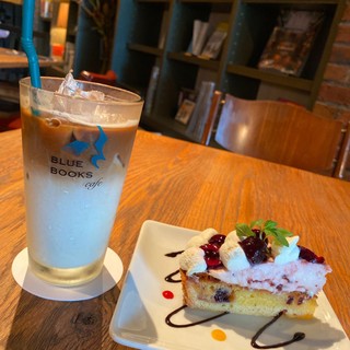 写真 : ブルーブックスカフェ 静岡BLUE BOOKS cafe- 新静岡 カフェ食べログ