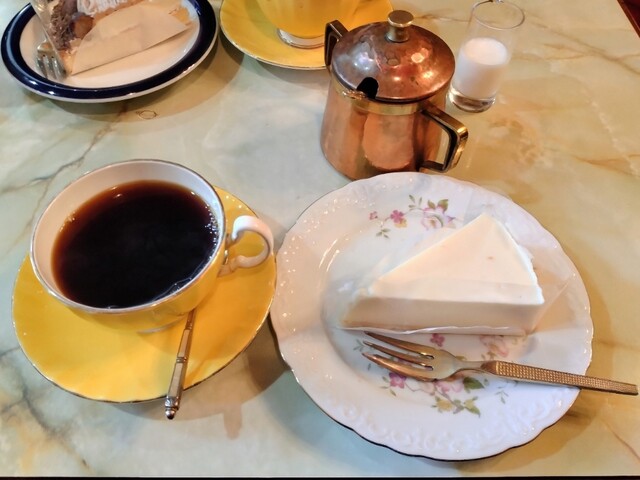 四谷おさんぽカフェ 「珈琲館&サルーン 騎士道」迎賓館のあるまち「四谷」、まち歩きおさんぽマップ