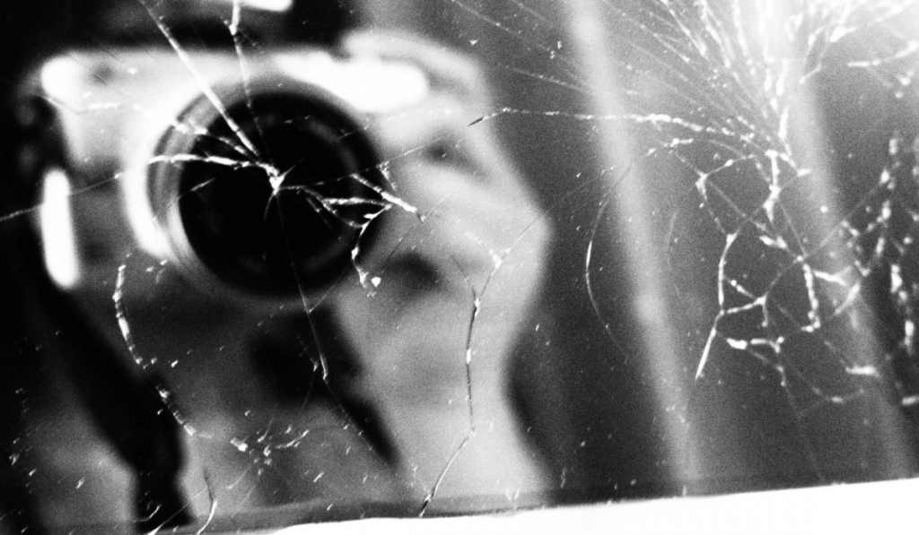 ストックフォト副業での収入アップできる？始め方や稼ぐポイントを解説