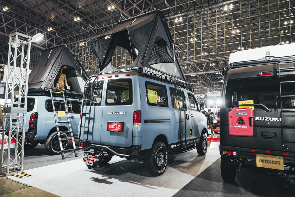 アウトドアにも使える商用車のハイゼットカーゴカスタム滋賀の専門店アタッカ