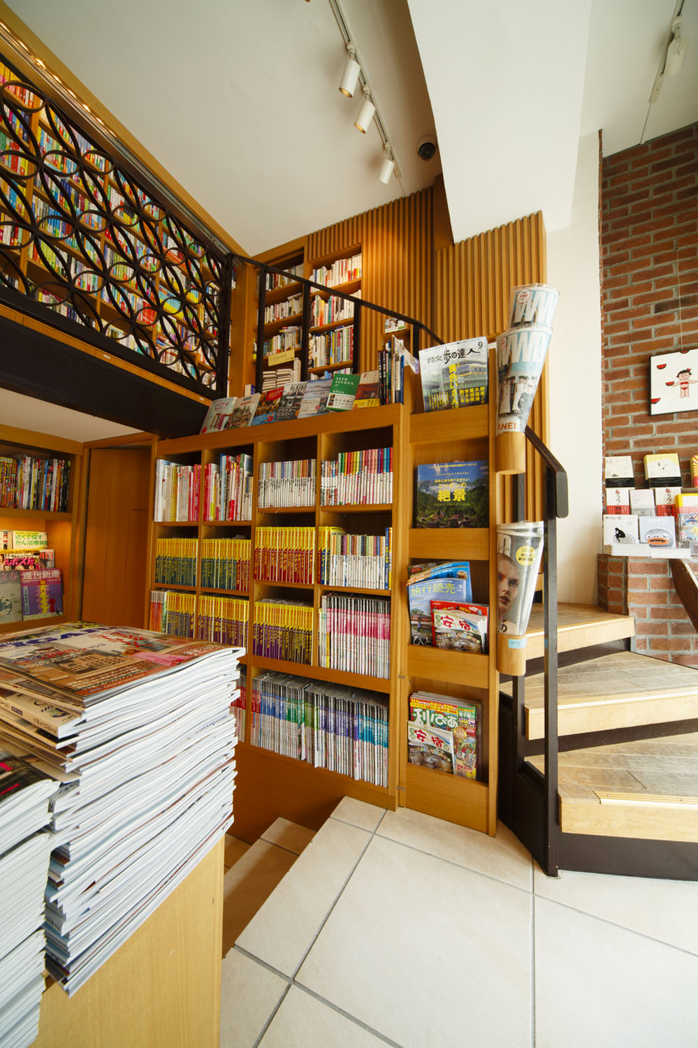 今野書店×本屋Title。本を売り、種を蒔く人～「街の本屋さん」として在り続けるということ～｜さんたつ by 散歩の達人