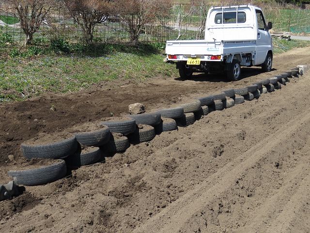 39 件の「古タイヤ活用法」のアイデアを今すぐ保存古タイヤ、タイヤ、インテリア 家具 など