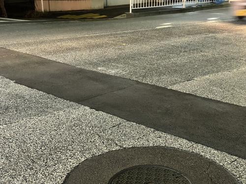 仲本工事の事故現場となる横浜市西区の交差点。奥の道路から手前に渡ろうとした。横断歩道はない 撮影・篠原 岳夫- スポニチ SponichiAnnex 芸能